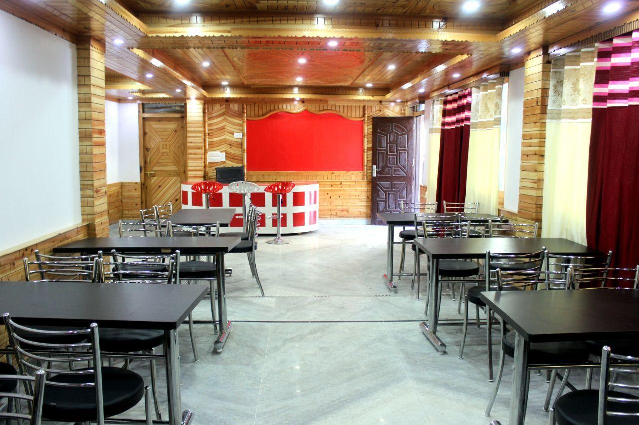 Hotel Uttarayan Sāngla Exteriér fotografie