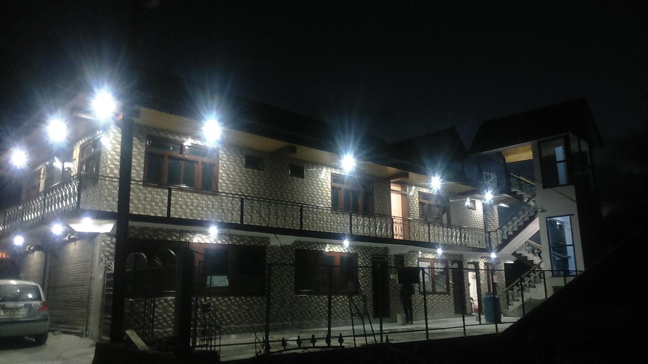 Hotel Uttarayan Sāngla Exteriér fotografie